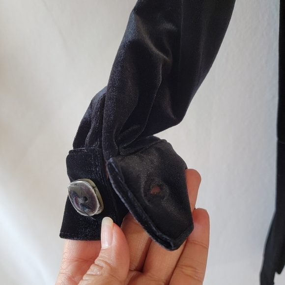 VTG 70's Black Button-Up Long Sleeve Velvet Shirt Sz Small Whimsygoth Grunge - Picture 5 of 11